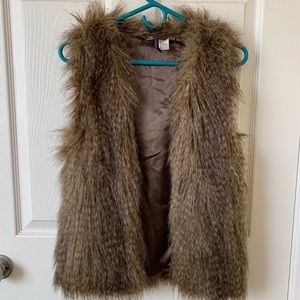 H&M Divided Faux Fur Vest